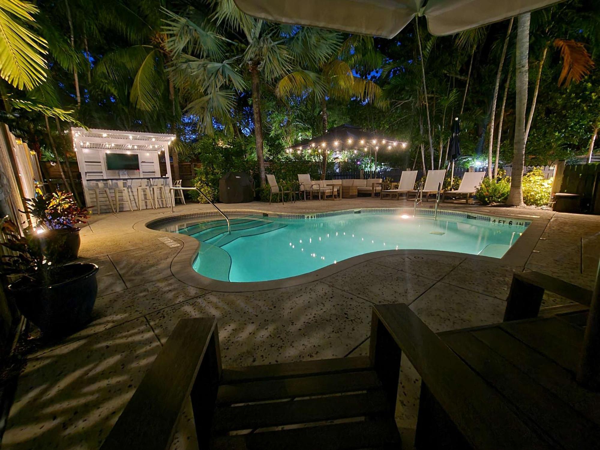 Duval Street Suite W Parking And Pool Key West Zewnętrze zdjęcie